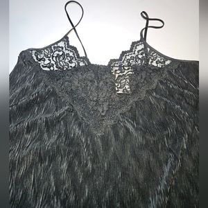 Dentelle black lace detailing slip